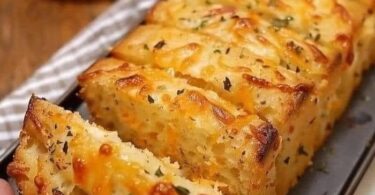 Cheesy Pull Apart Bread