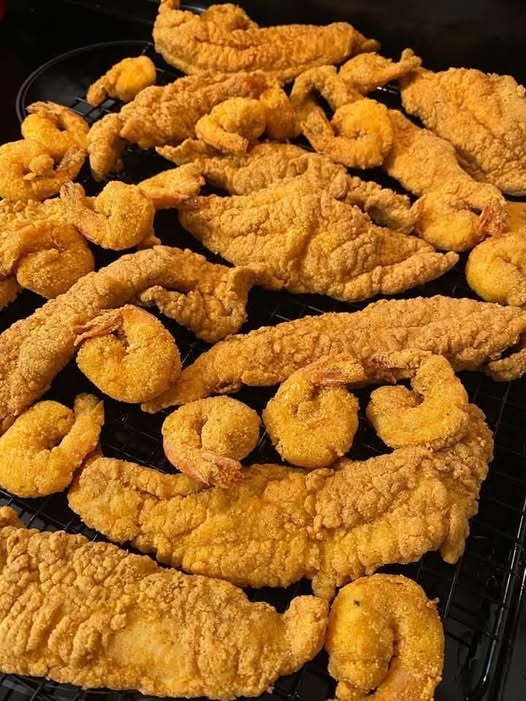 Southern Fried Catfish – Crispy, Flavorful, and Perfectly Golden!