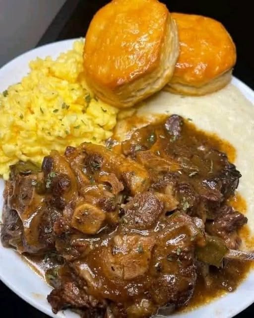 Braised Oxtails – A Rich and Flavorful Comfort Dish